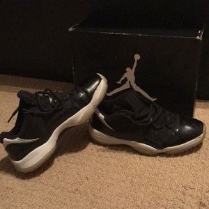 Jordan 11 Retro Low